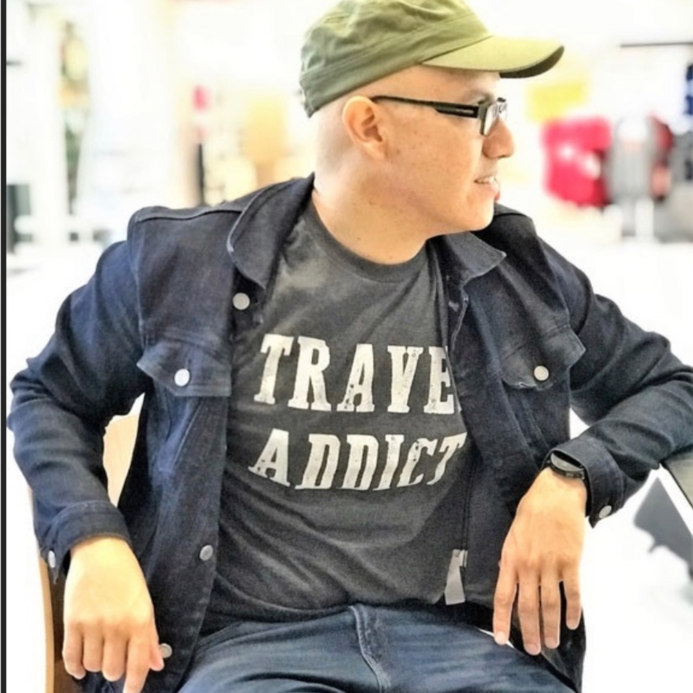 Travel Addict Road-trip T-Shirt